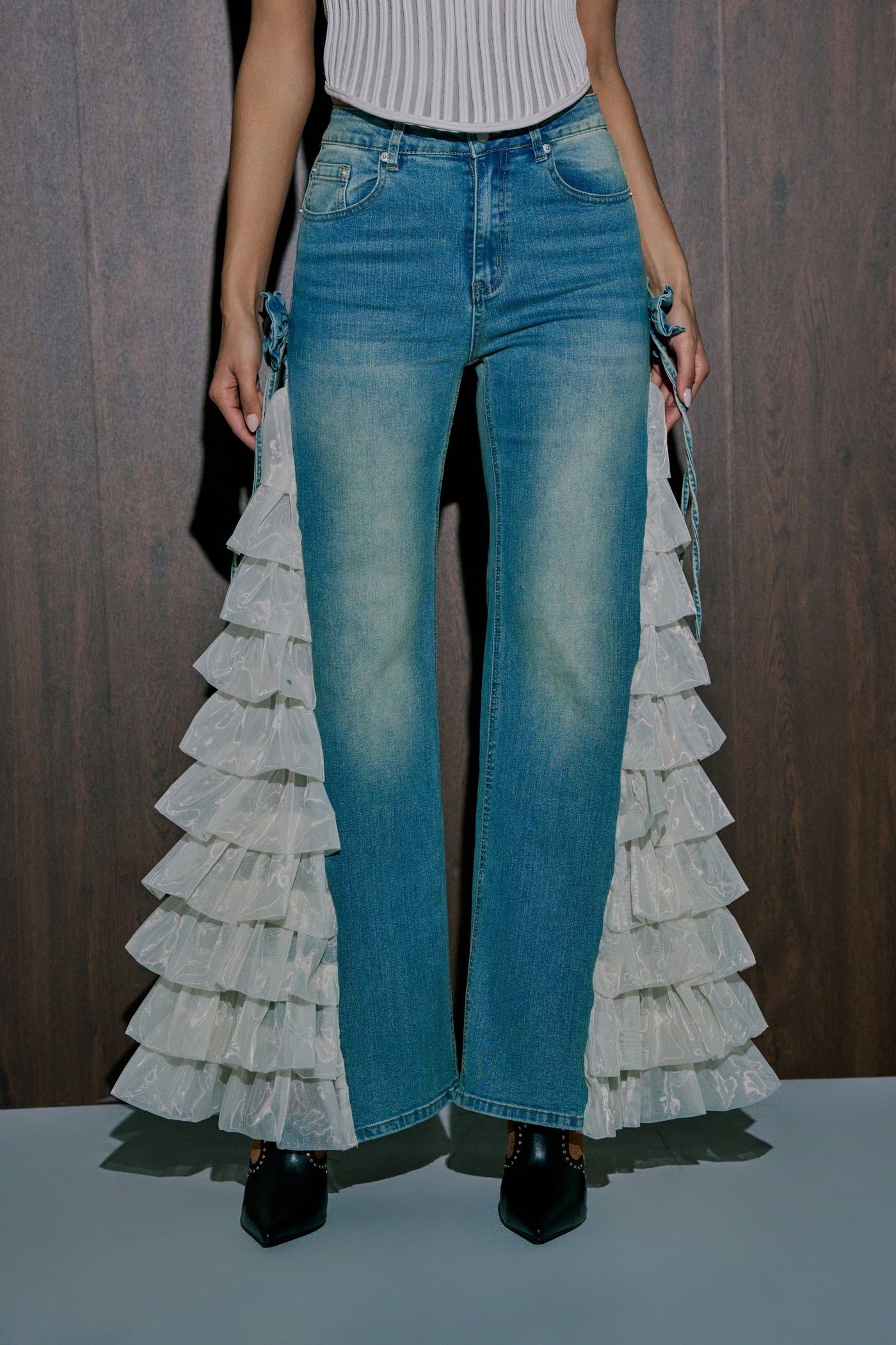 RUFFLE CITY STRAIGHT LEG DENIM