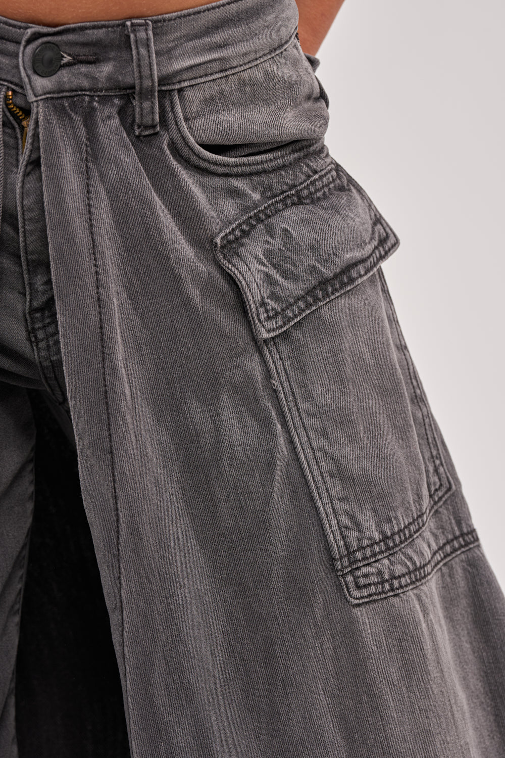 MIXED EMOTIONS DENIM PANT