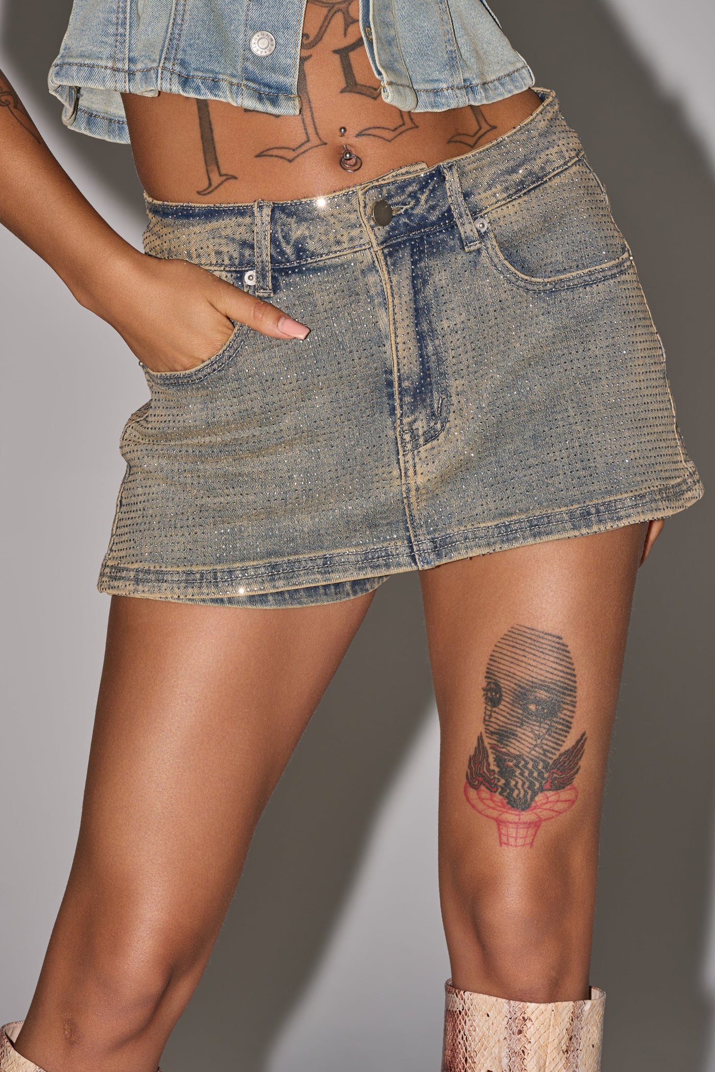 DRIPPING RHINESTONES SKORT IN TAUPE