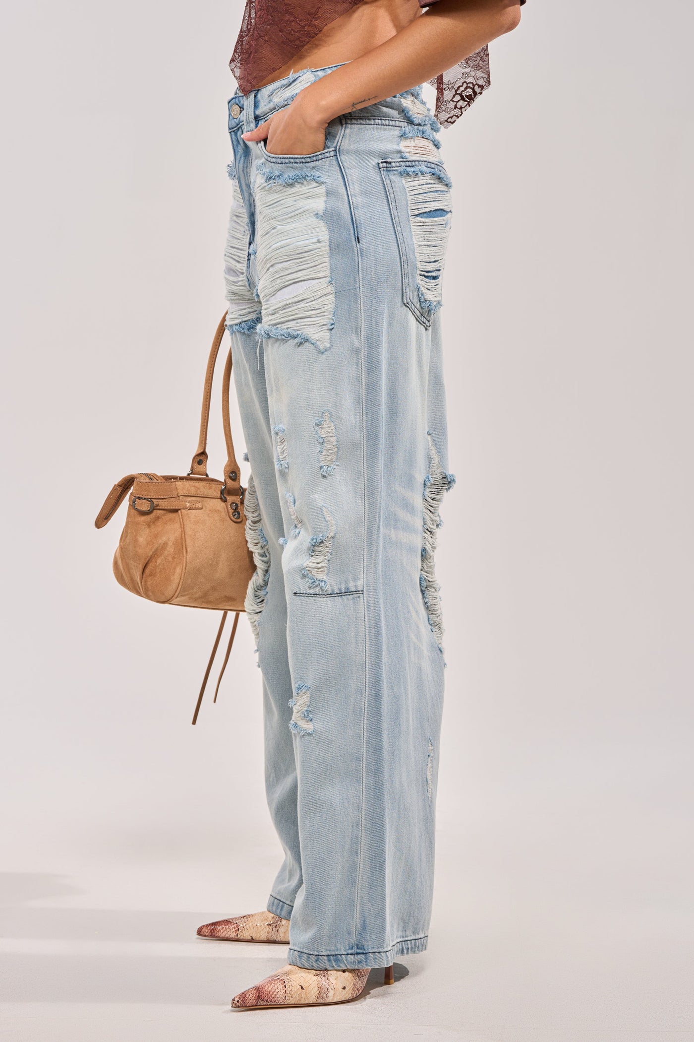 SUPER DISTRESSED WIDE LEG DENIM