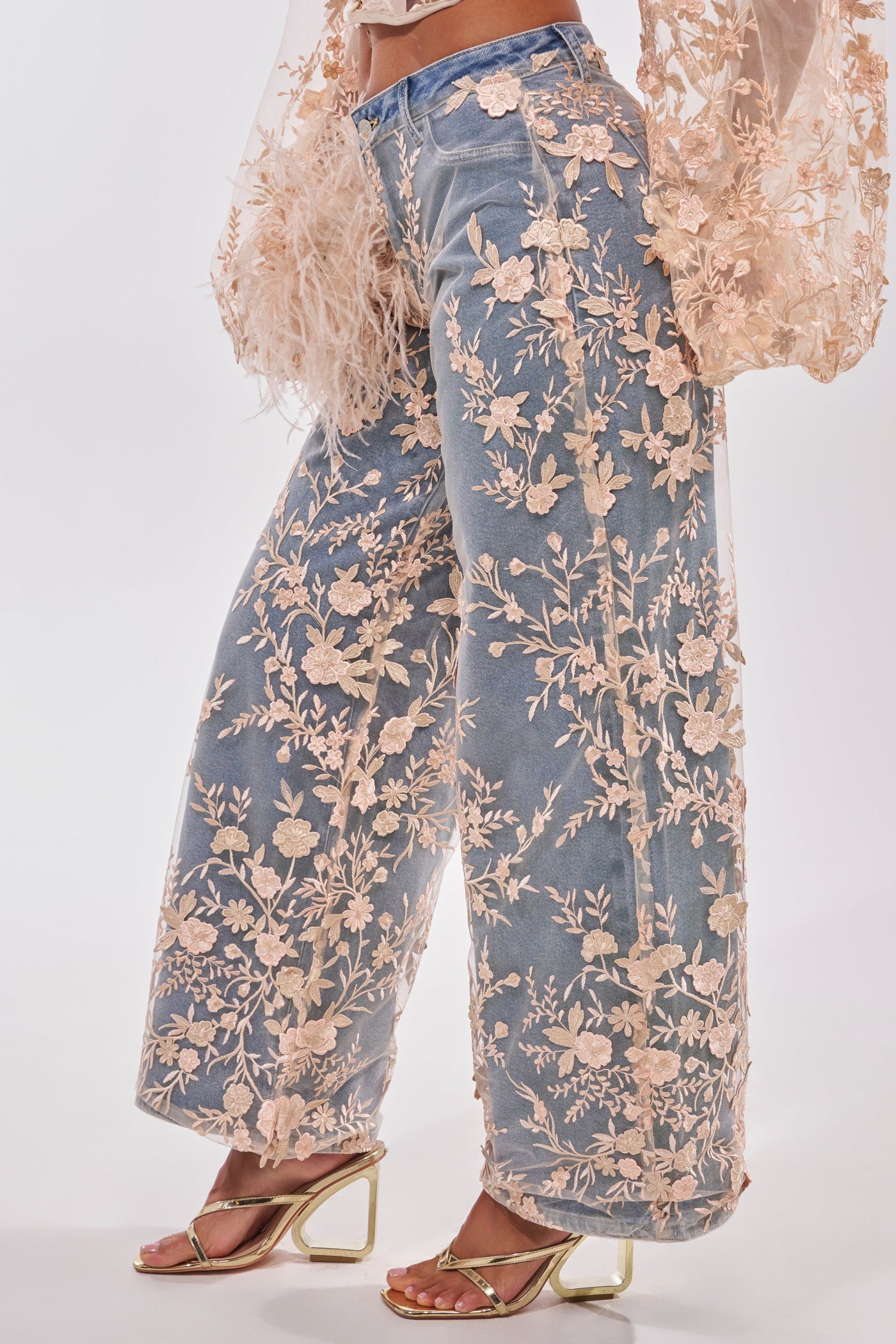 FLY AWAY WITH ME FLORAL DENIM