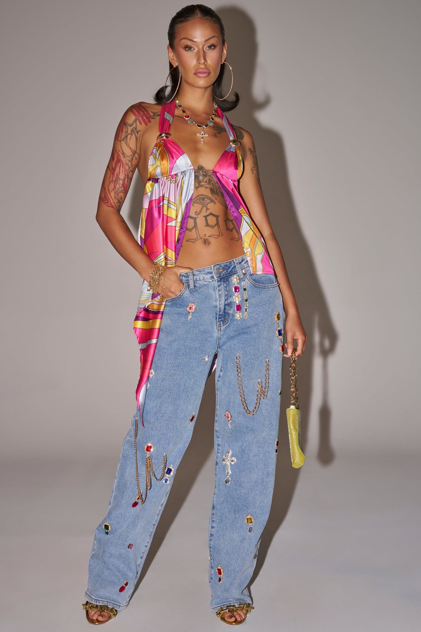 FEELING THE DIFFERENCE EMBELLISHED RELAXED DENIM