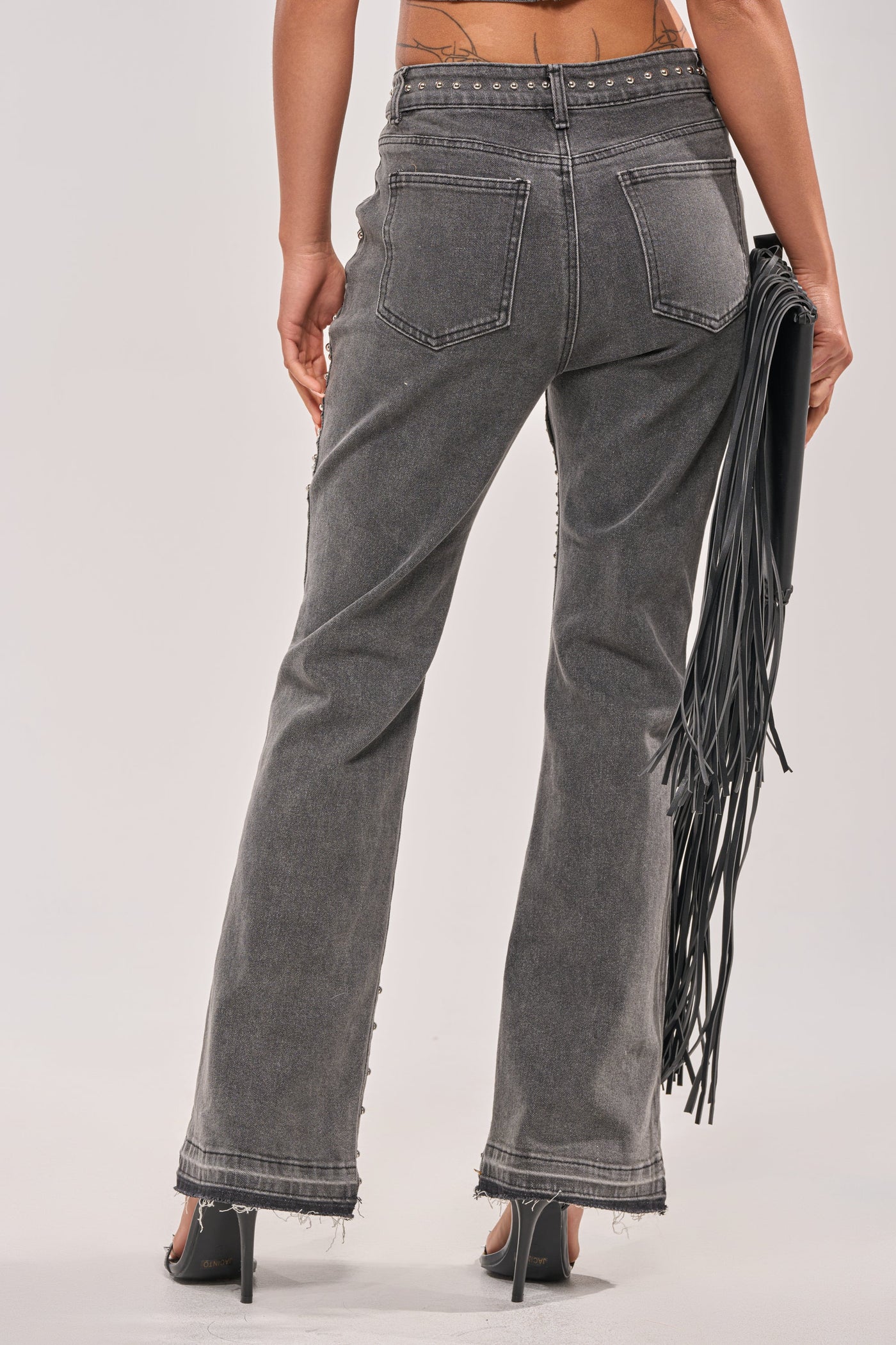 FEELING THE VIBES FLARE DENIM