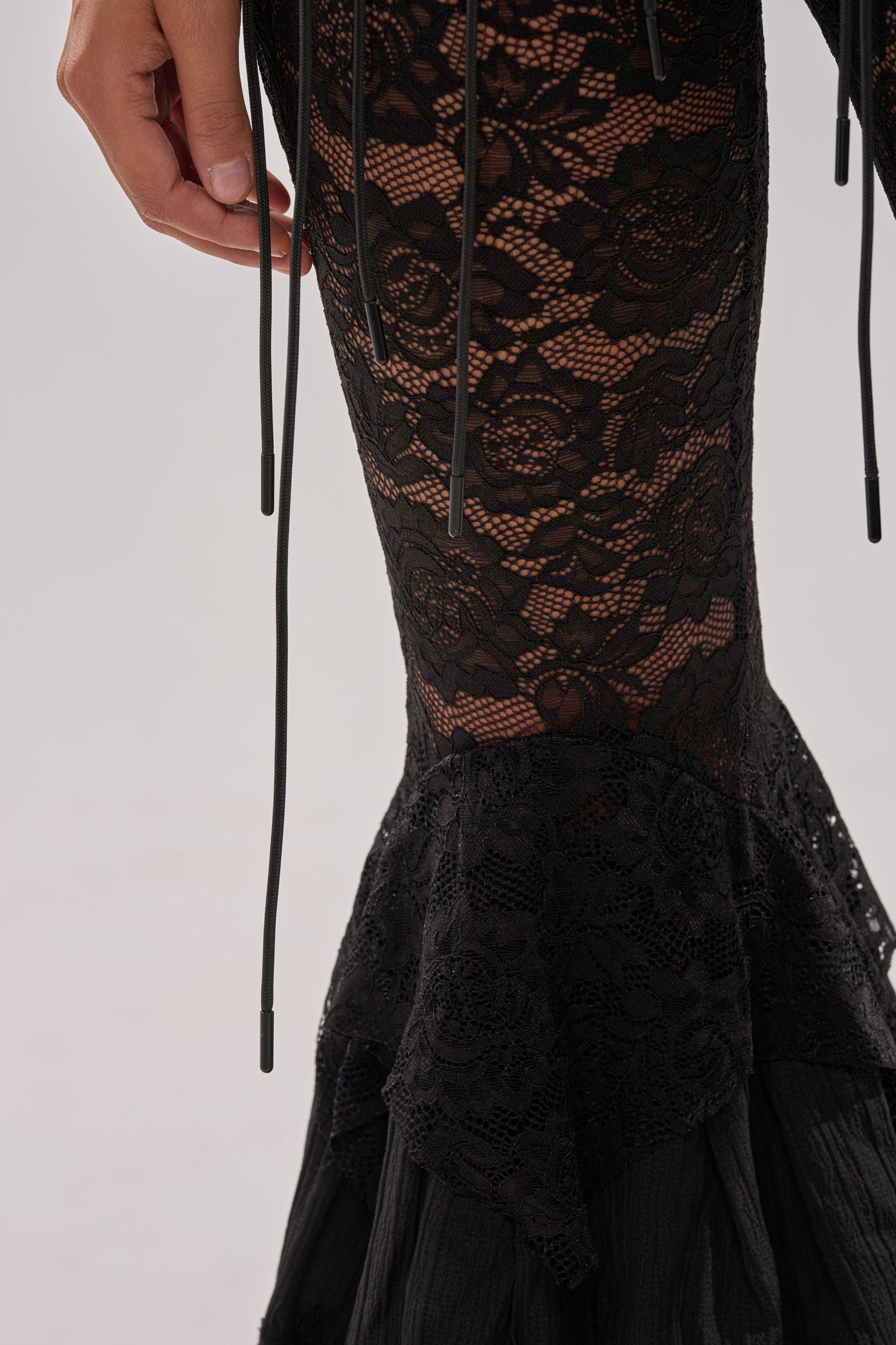 COACHELLA LACE RUFFLE PANTS