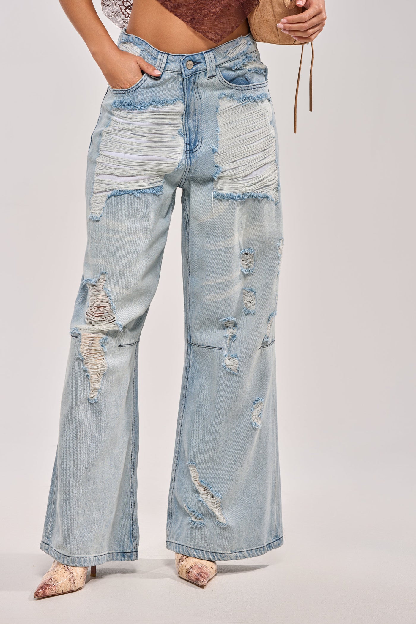 SUPER DISTRESSED WIDE LEG DENIM