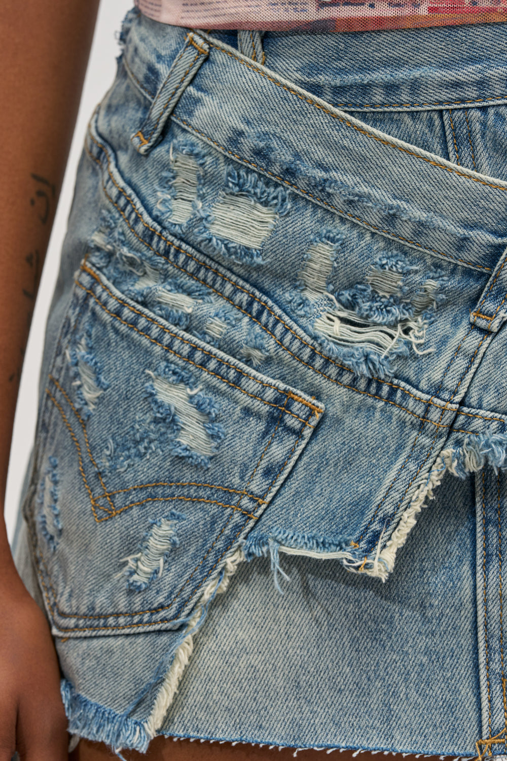 DUMP HIM LOW RISE DENIM MINI SKIRT