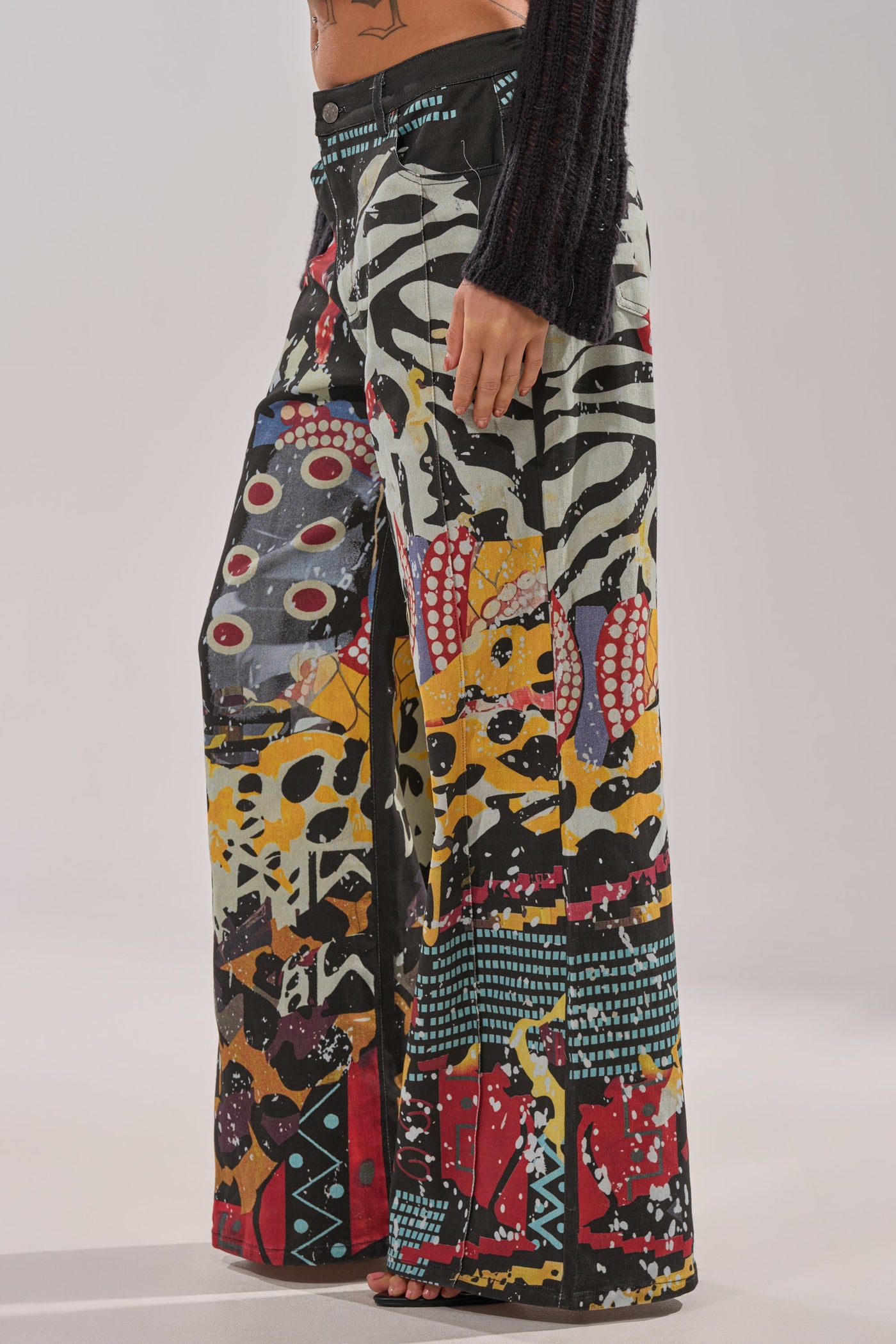 SOMETHING DIFFERENT PRINTED BLACK WASH JEANS
