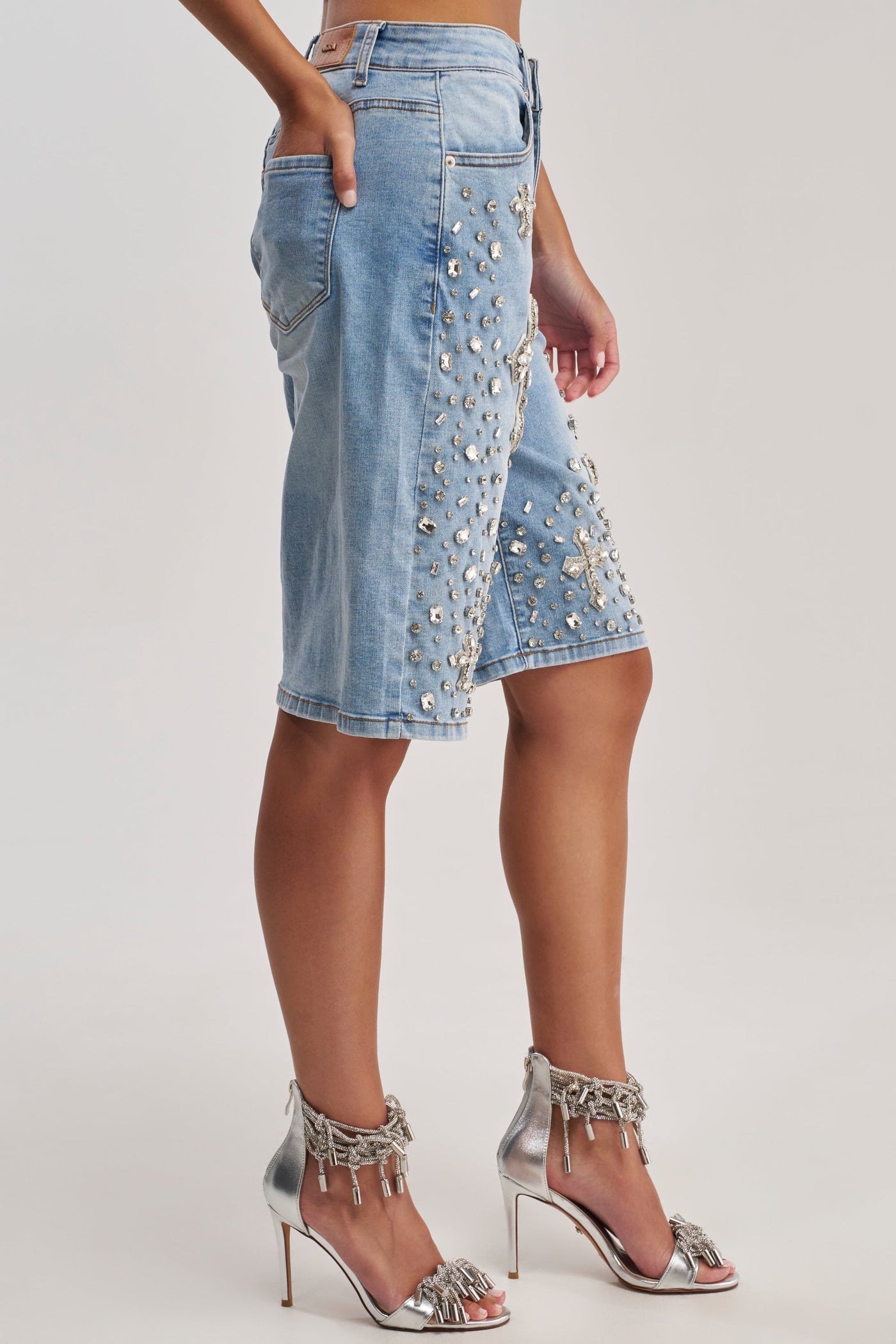 BLESSED RHINESTONE BERMUDA